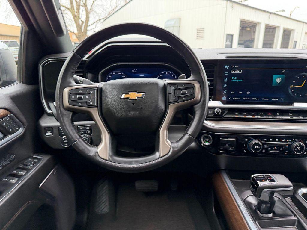 used 2022 Chevrolet Silverado 1500 car, priced at $44,400