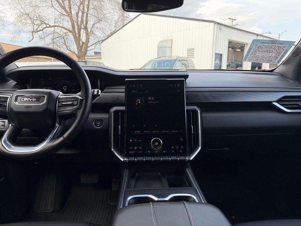 used 2025 GMC Acadia car, priced at $42,900