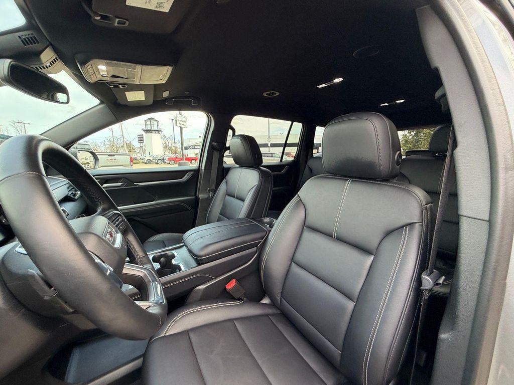 used 2025 GMC Acadia car, priced at $42,900