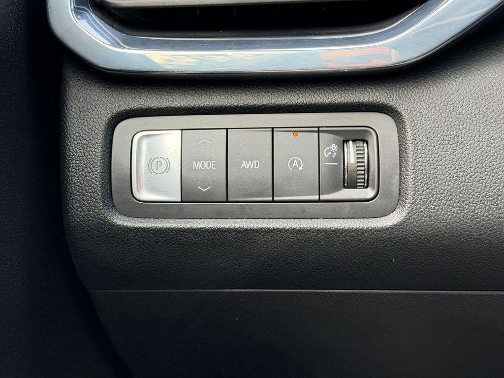 used 2025 GMC Acadia car, priced at $42,900