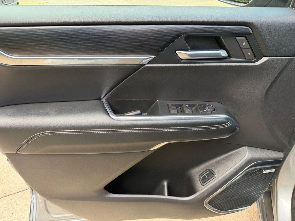 used 2025 GMC Acadia car, priced at $42,900