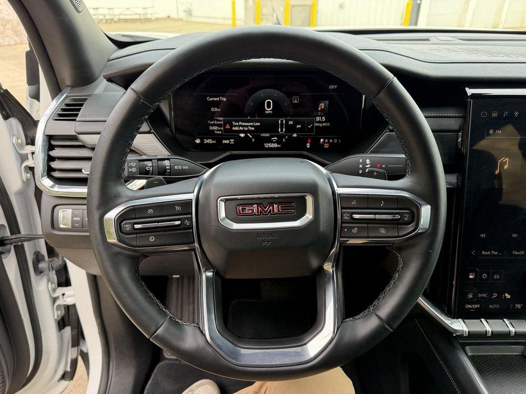 used 2025 GMC Acadia car, priced at $34,900