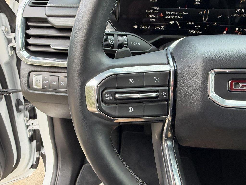 used 2025 GMC Acadia car, priced at $34,900