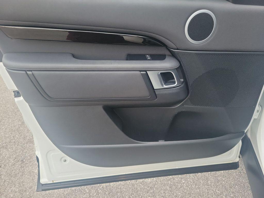 used 2019 Land Rover Discovery car, priced at $15,601