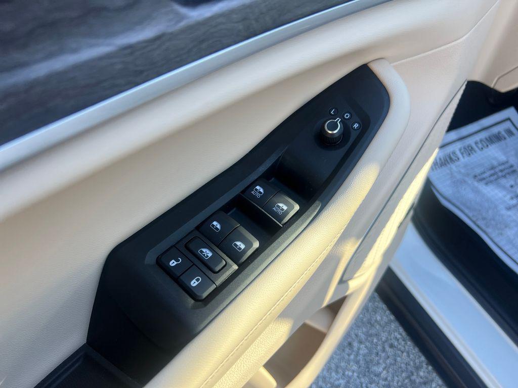 used 2022 Jeep Grand Cherokee L car, priced at $30,987