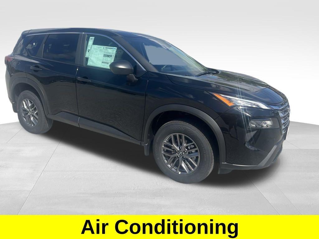 used 2025 Nissan Rogue car, priced at $26,987