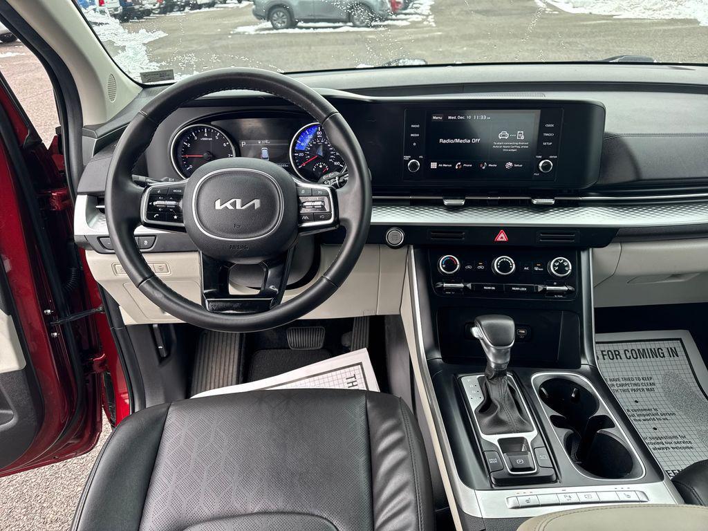 used 2024 Kia Carnival car, priced at $29,987