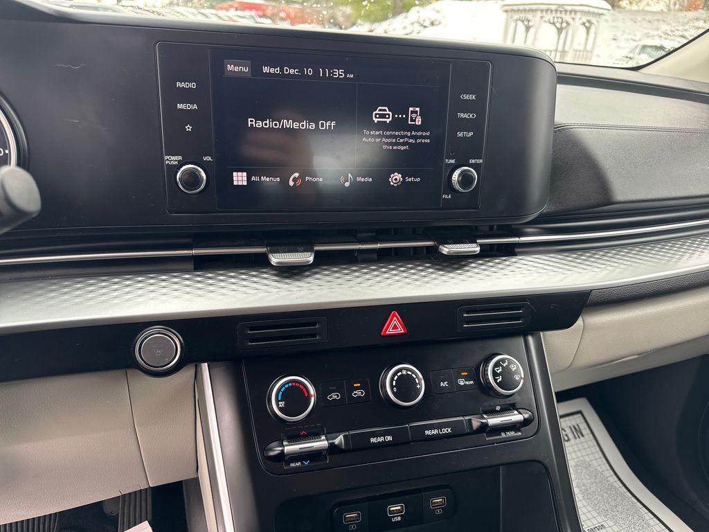 used 2024 Kia Carnival car, priced at $29,987