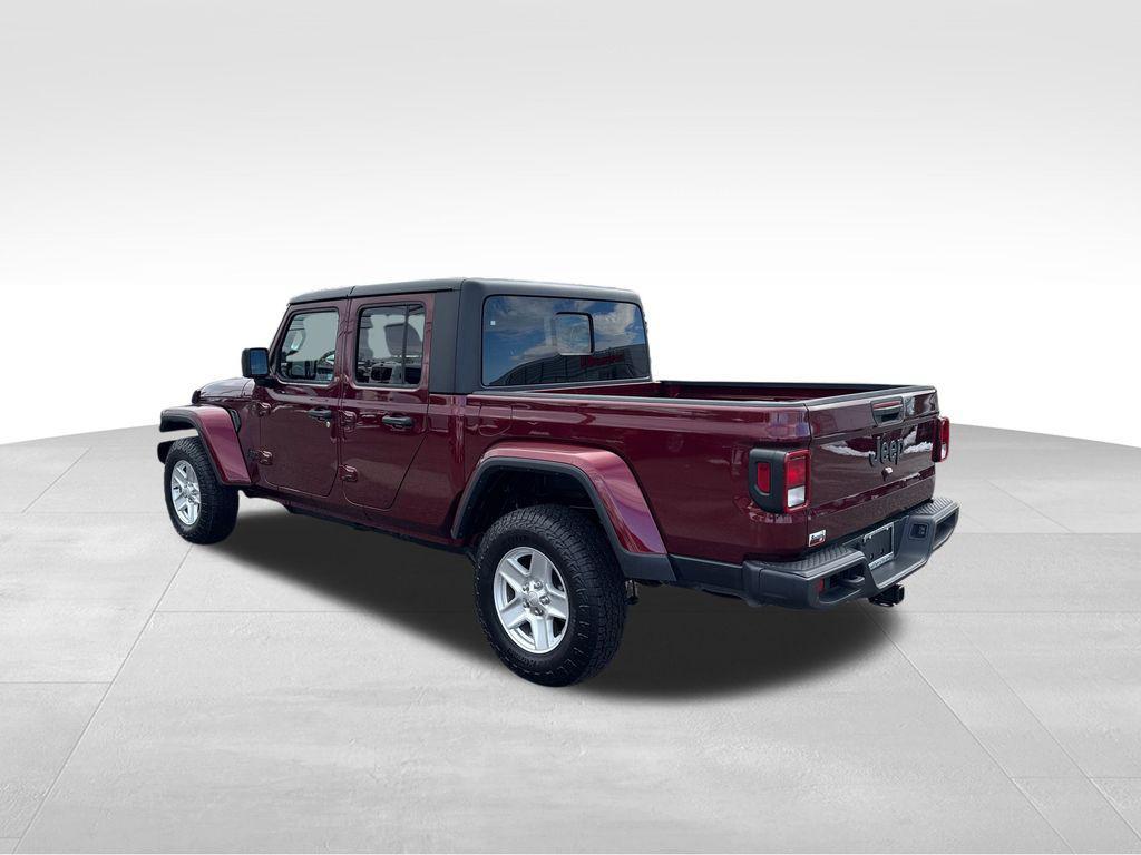 used 2022 Jeep Gladiator car, priced at $28,491