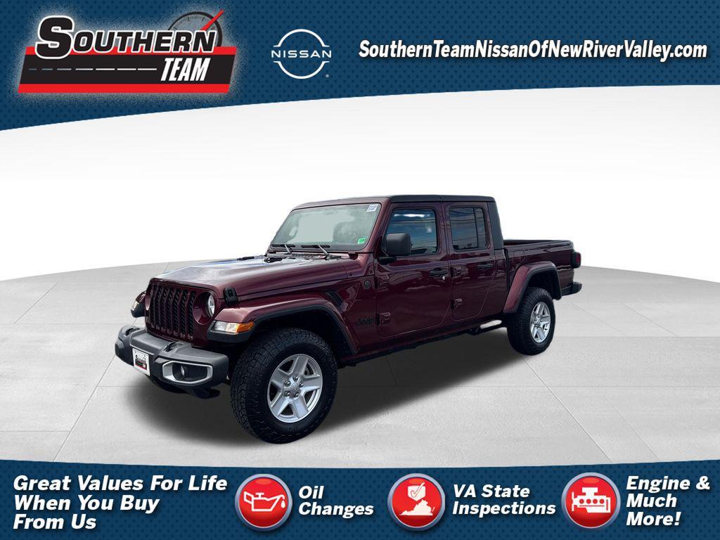 used 2022 Jeep Gladiator car, priced at $28,491