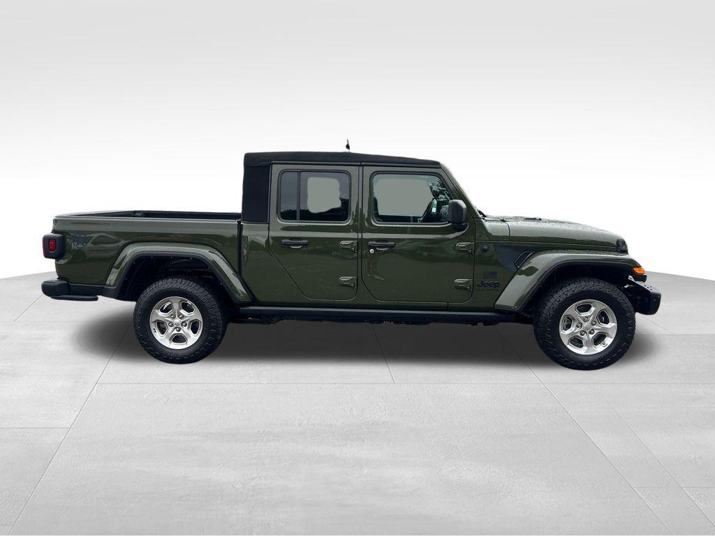 used 2021 Jeep Gladiator car, priced at $27,556