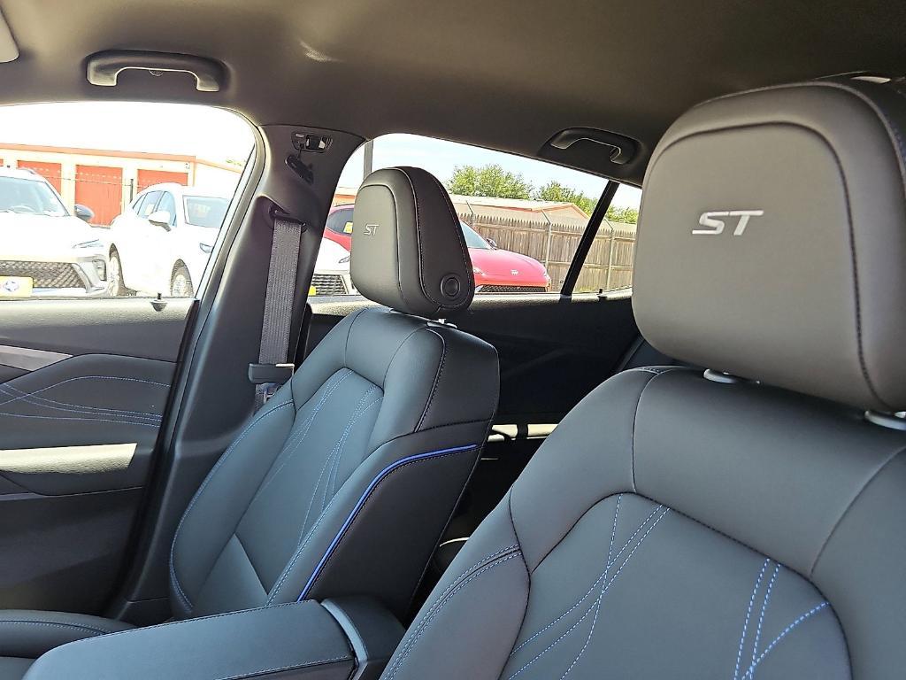 new 2026 Buick Envista car, priced at $30,005