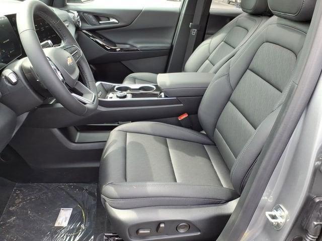 new 2026 Chevrolet Equinox car, priced at $33,151