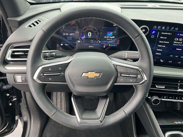 used 2025 Chevrolet Traverse car, priced at $36,595