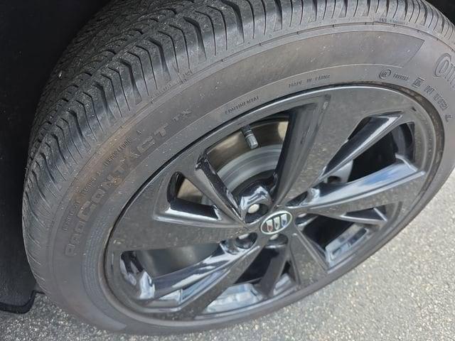 used 2025 Buick Envision car, priced at $32,893