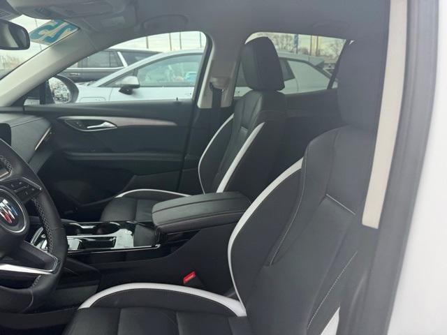 used 2025 Buick Envision car, priced at $30,250