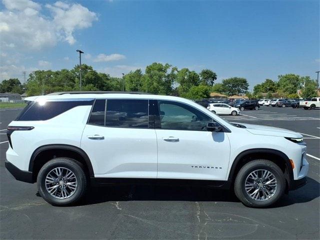 new 2026 Chevrolet Traverse car, priced at $40,909
