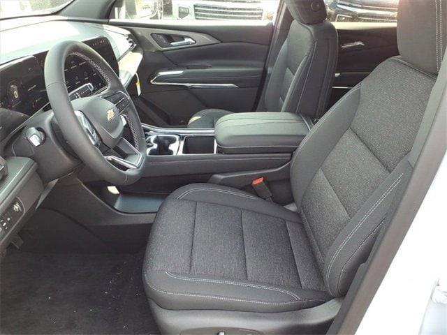 new 2026 Chevrolet Traverse car, priced at $40,909