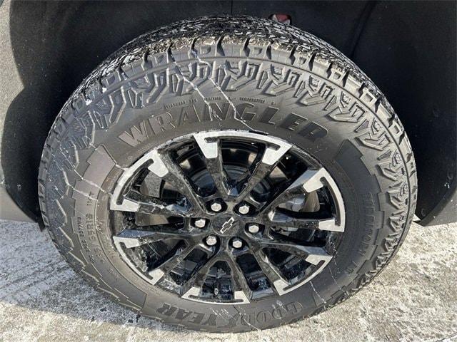 used 2024 Chevrolet Traverse car, priced at $43,849