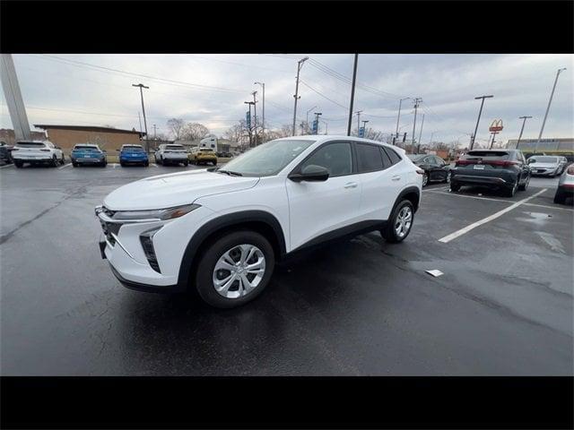 used 2025 Chevrolet Trax car, priced at $20,500