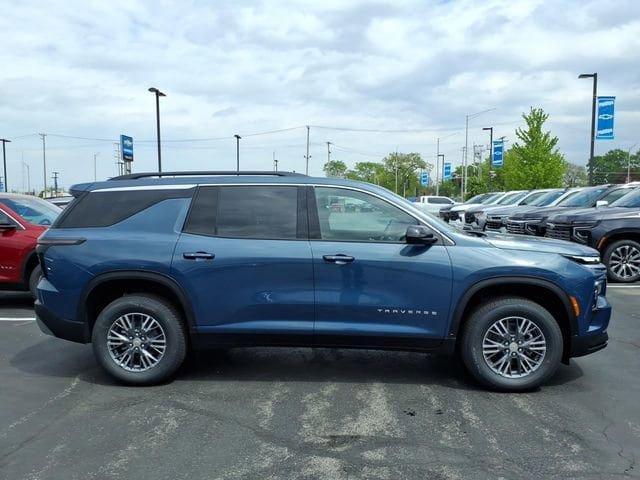 new 2026 Chevrolet Traverse car, priced at $42,383