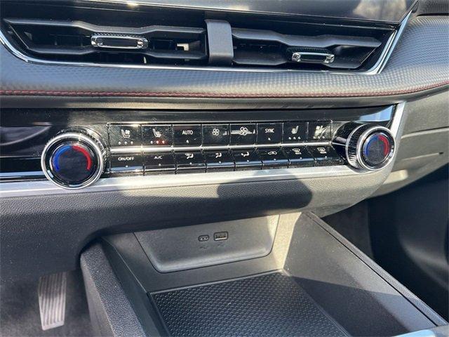 used 2025 Chevrolet Equinox car, priced at $30,999