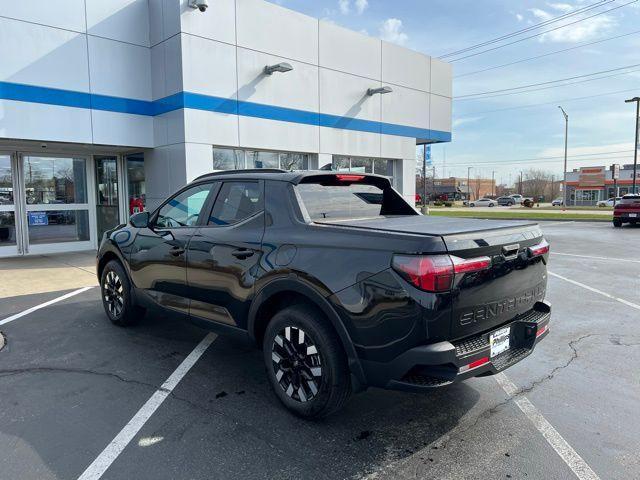 used 2025 Hyundai SANTA CRUZ car, priced at $28,667