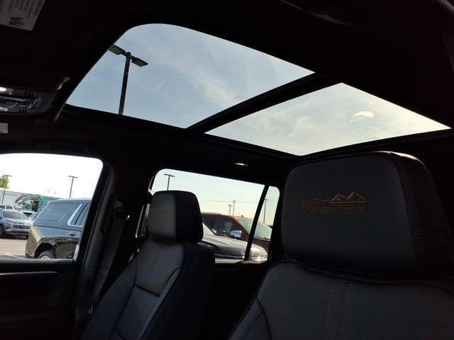 new 2026 Chevrolet Suburban car, priced at $92,275