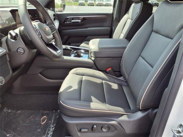 new 2025 Chevrolet Suburban car, priced at $79,631