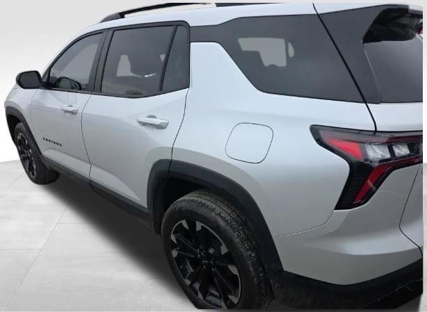 used 2025 Chevrolet Equinox car, priced at $29,230