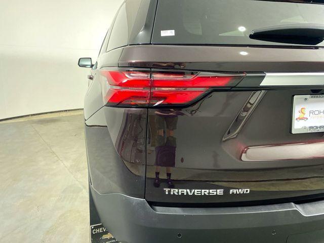 2023 Black Cherry Metallic Chevrolet Traverse