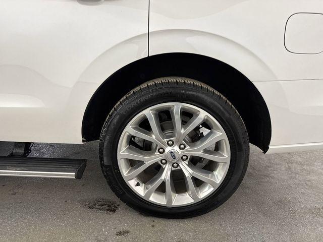used 2018 Ford Expedition car, priced at $21,856