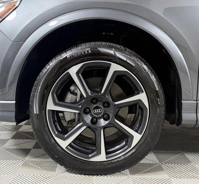 new 2025 Audi Q3 car, priced at $37,781