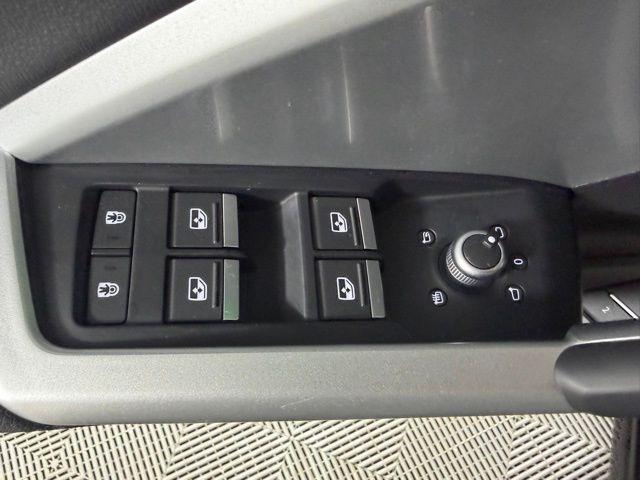 new 2025 Audi Q3 car, priced at $37,990