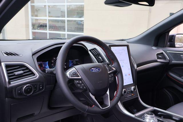 used 2024 Ford Edge car, priced at $37,184