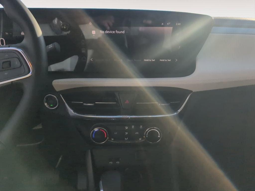 used 2025 Buick Encore GX car, priced at $26,999