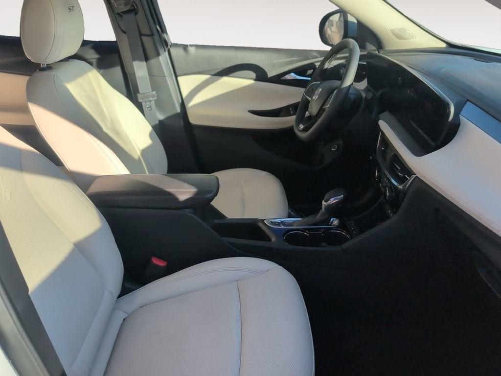used 2025 Buick Encore GX car, priced at $26,999