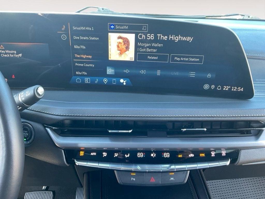 used 2024 Cadillac XT4 car, priced at $31,310