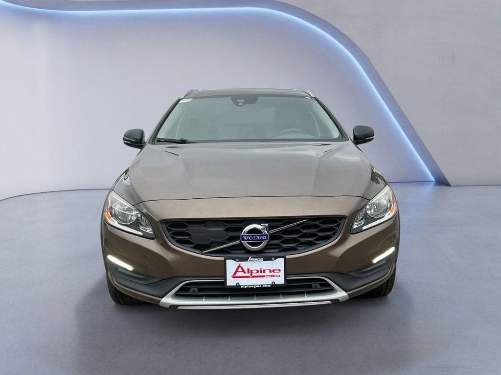 used 2018 Volvo V60 Cross Country car, priced at $20,033