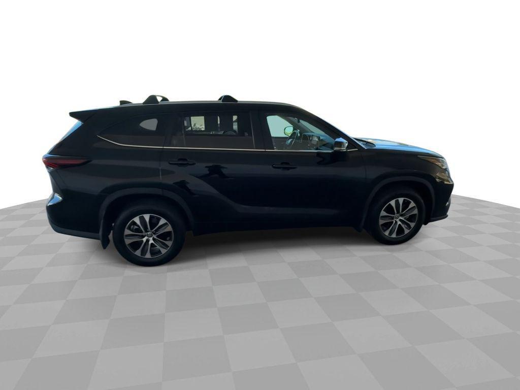 used 2024 Toyota Highlander car, priced at $42,449