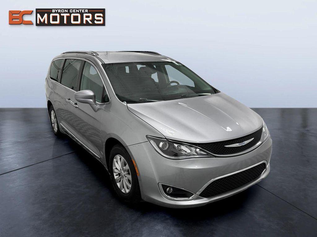 used 2018 Chrysler Pacifica car, priced at $21,995