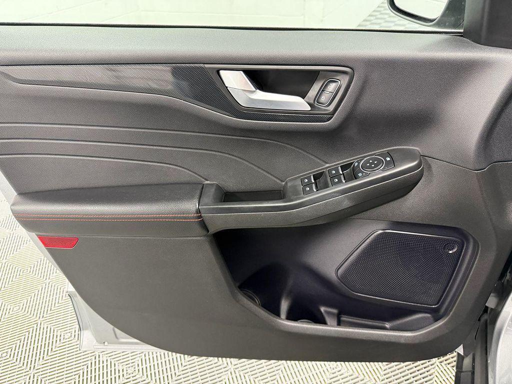 used 2024 Ford Escape car, priced at $21,875
