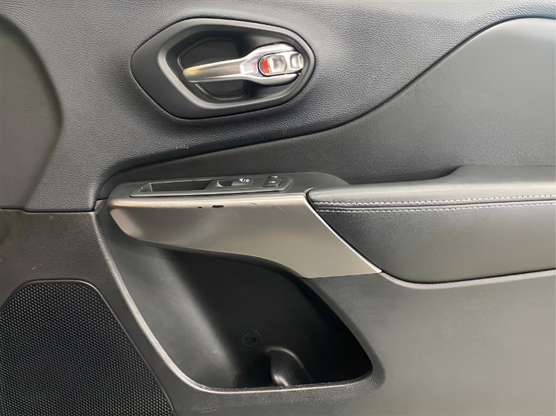 used 2019 Jeep Cherokee car, priced at $12,495