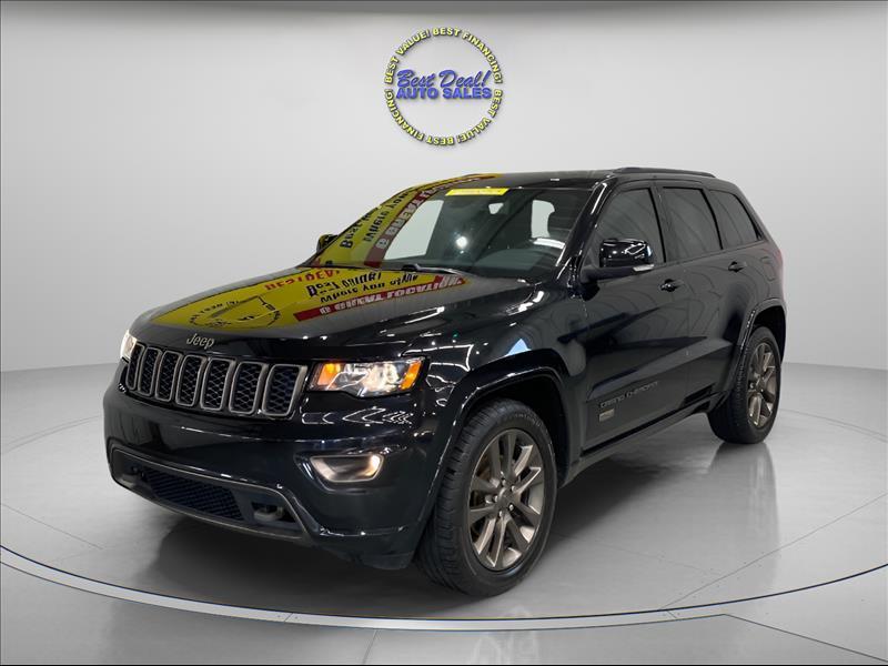 used 2017 Jeep Grand Cherokee car, priced at $15,495