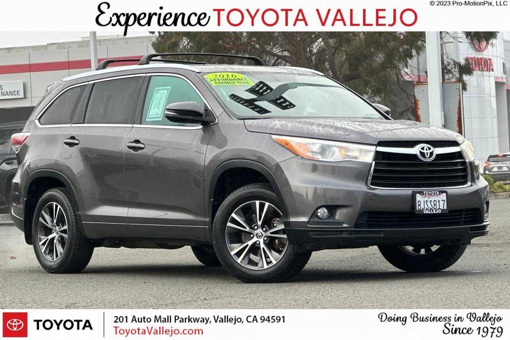 used 2016 Toyota Highlander car, priced at $19,500