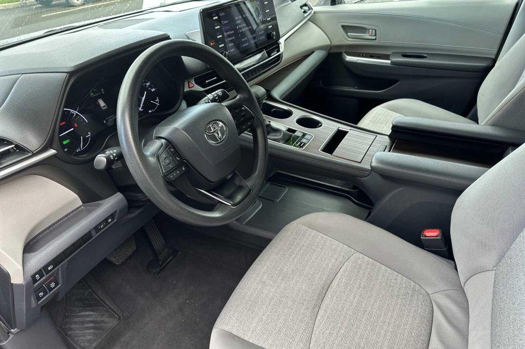used 2023 Toyota Sienna car, priced at $39,000
