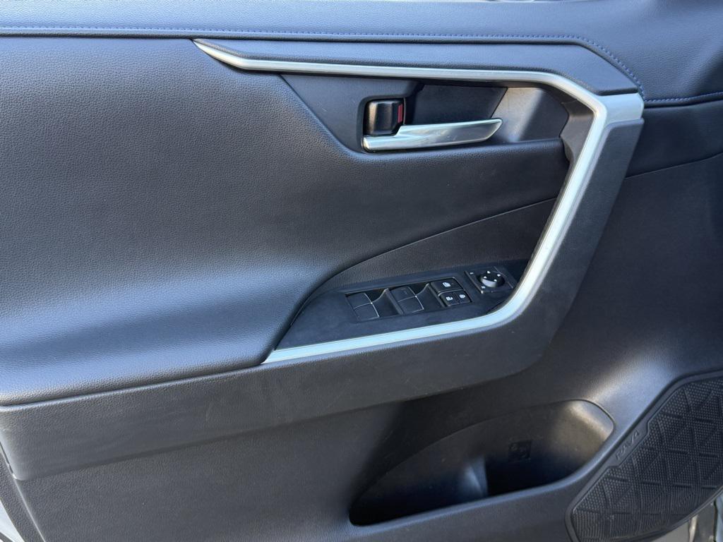 used 2021 Toyota RAV4 Hybrid car, priced at $25,796