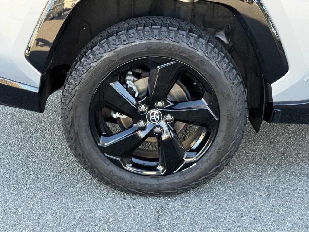 used 2021 Toyota RAV4 Hybrid car, priced at $25,796