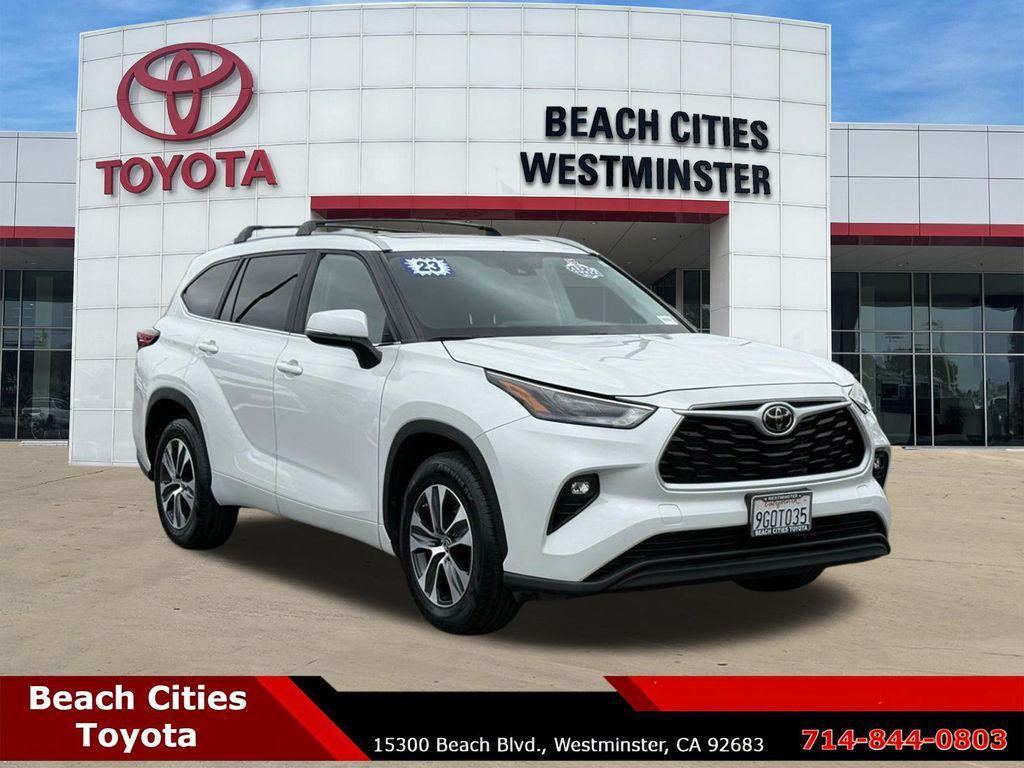 used 2023 Toyota Highlander car, priced at $35,309