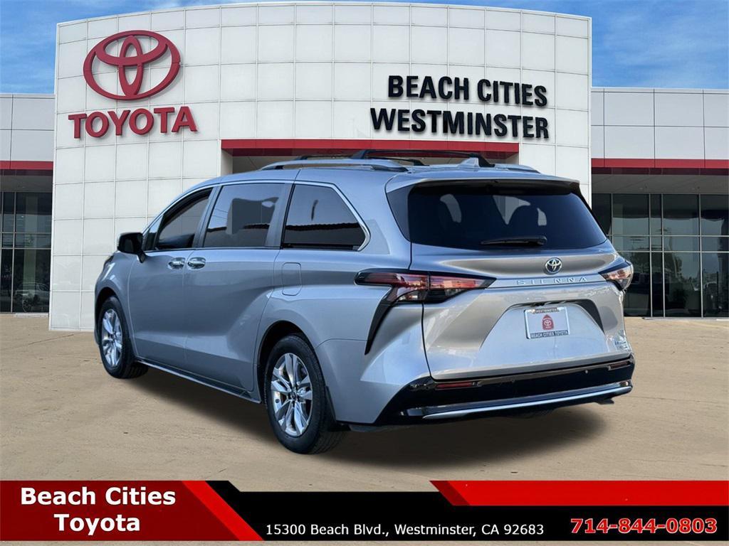 used 2023 Toyota Sienna car, priced at $45,116